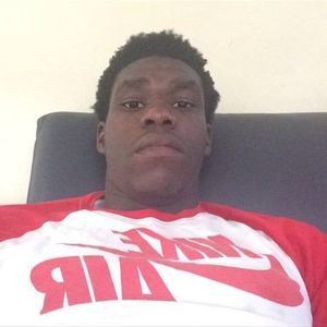 Meet your Posher, Feyi